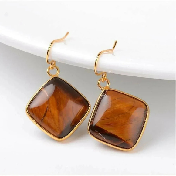 Puffed Diamond Shape Tiger Eye Gemstone Pendant Gold Plated Trim Earrings - Picture 2 of 2